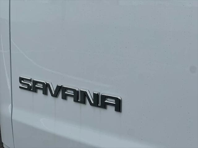 2025 GMC Savana Cargo RWD 3500 Regular Wheelbase Work Van
