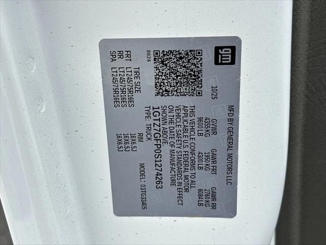 2025 GMC Savana Cargo RWD 3500 Regular Wheelbase Work Van