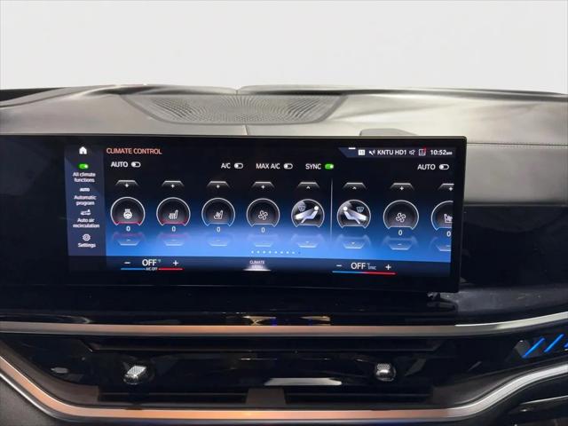 2023 BMW X7 M60i