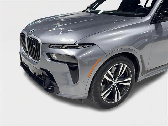 2023 BMW X7 M60i
