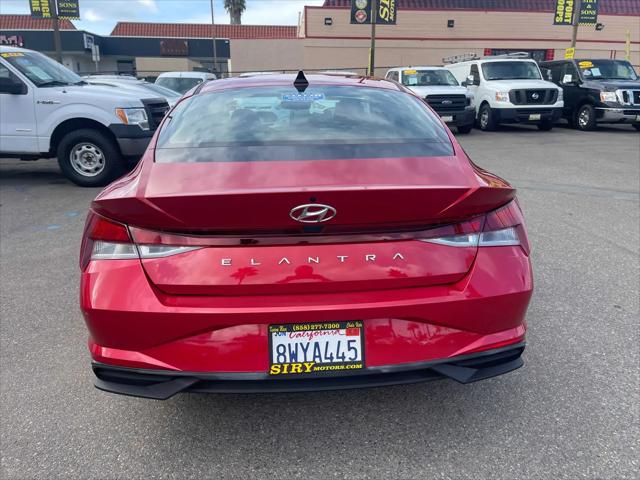 2021 Hyundai Elantra SE