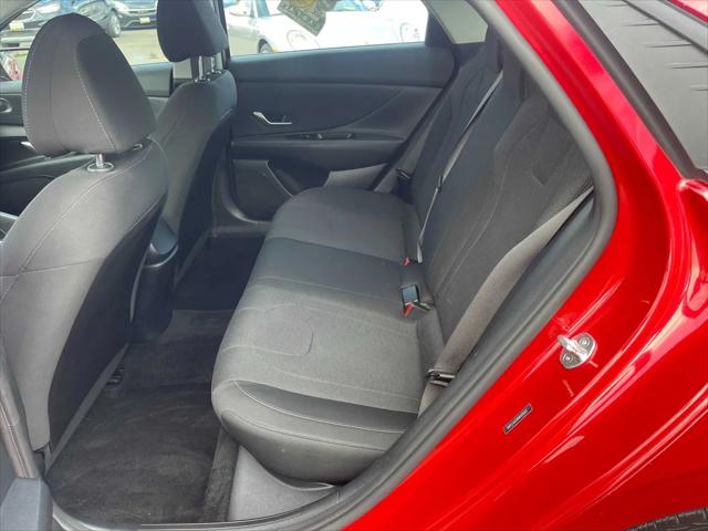 2021 Hyundai Elantra SE