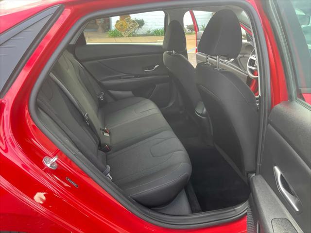 2021 Hyundai Elantra SE