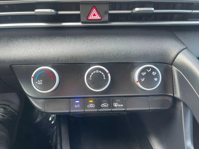 2021 Hyundai Elantra SE
