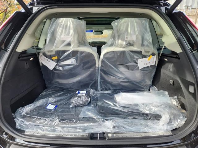 2026 Volvo XC90 Ultra, B6 AWD Gas (mild hybrid), Gasoline, Bright, 7 Seats