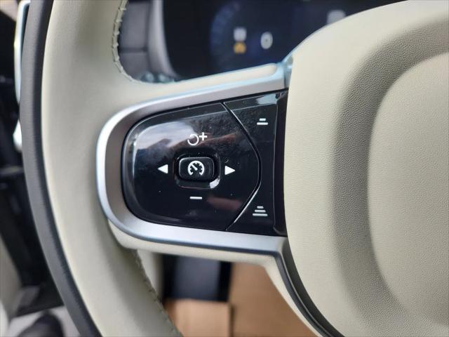 2026 Volvo XC90 Ultra, B6 AWD Gas (mild hybrid), Gasoline, Bright, 7 Seats