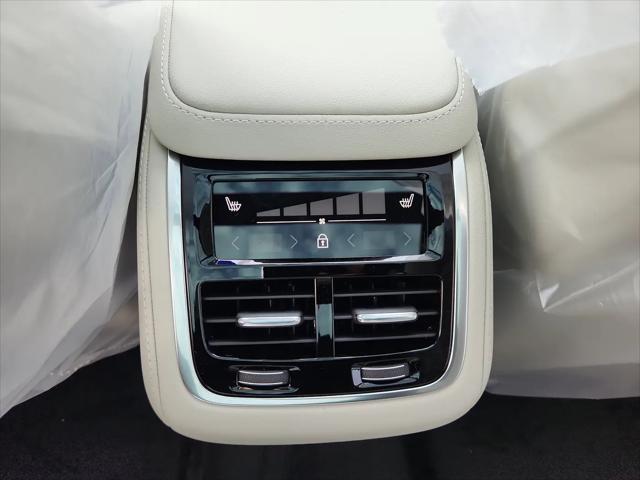 2026 Volvo XC90 Ultra, B6 AWD Gas (mild hybrid), Gasoline, Bright, 7 Seats