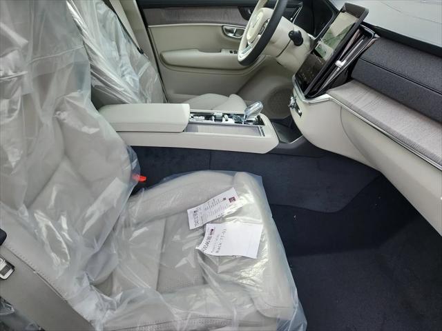 2026 Volvo XC90 Ultra, B6 AWD Gas (mild hybrid), Gasoline, Bright, 7 Seats