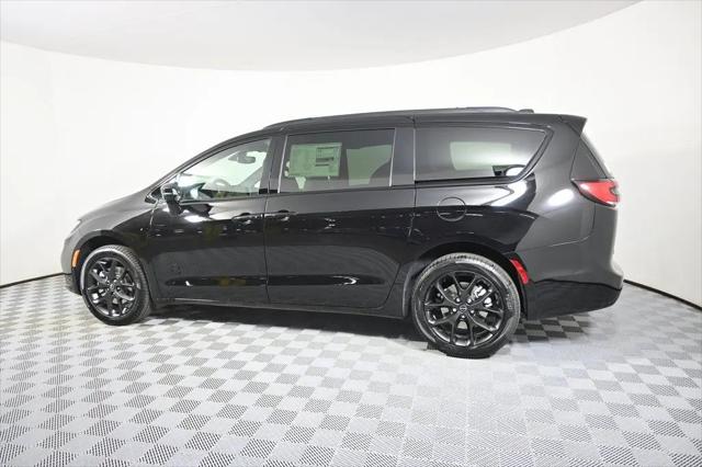 2026 Chrysler Pacifica Limited AWD