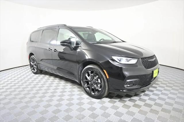 2026 Chrysler Pacifica Limited AWD