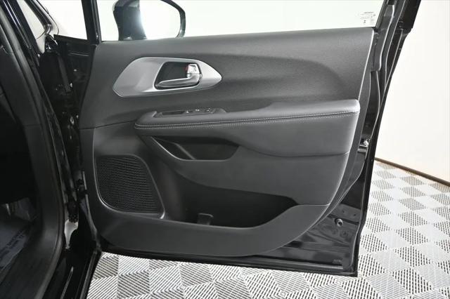 2026 Chrysler Pacifica Limited AWD