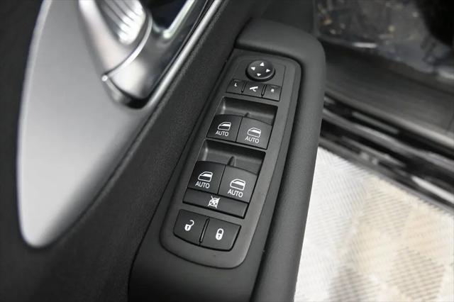 2026 Chrysler Pacifica Limited AWD