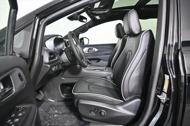2026 Chrysler Pacifica Limited AWD