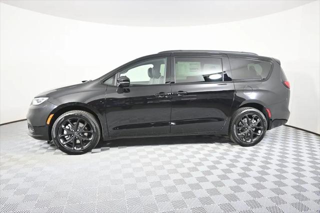 2026 Chrysler Pacifica Limited AWD