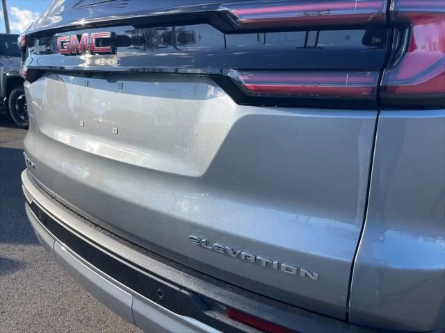 2026 GMC Acadia Elevation FWD