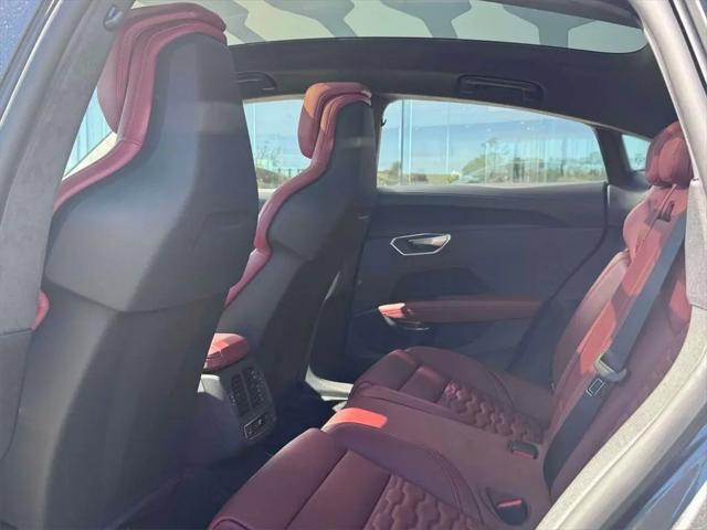 2026 Audi e-tron GT Prestige quattro
