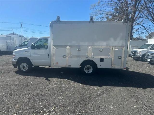 2026 Ford E-350 Cutaway E-Series Cutaway