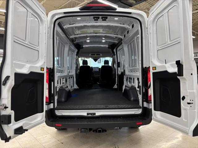 2026 Ford Transit Cargo Van Base