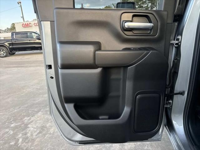 2026 GMC Sierra 2500HD Double Cab, Standard Bed, Pro, RWD