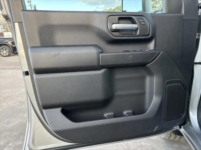 2026 GMC Sierra 2500HD Double Cab, Standard Bed, Pro, RWD