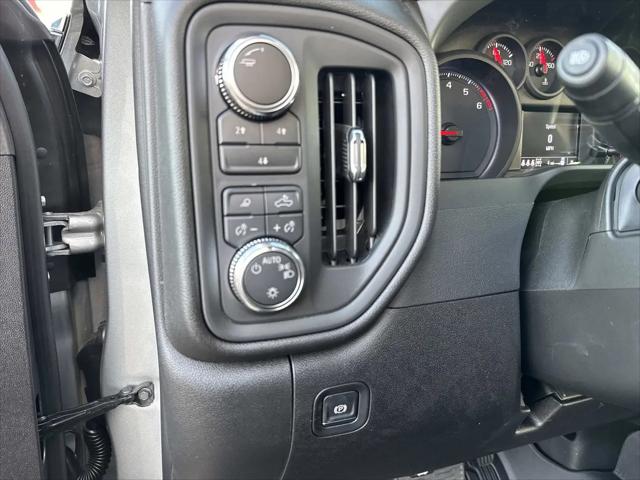 2026 GMC Sierra 2500HD Double Cab, Standard Bed, Pro, RWD