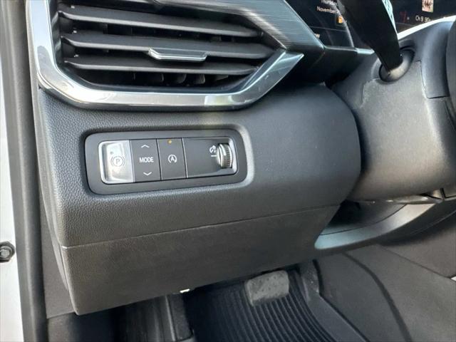 2026 GMC Acadia Elevation FWD