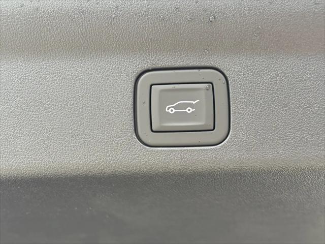 2026 Cadillac Escalade IQL Luxury AWD