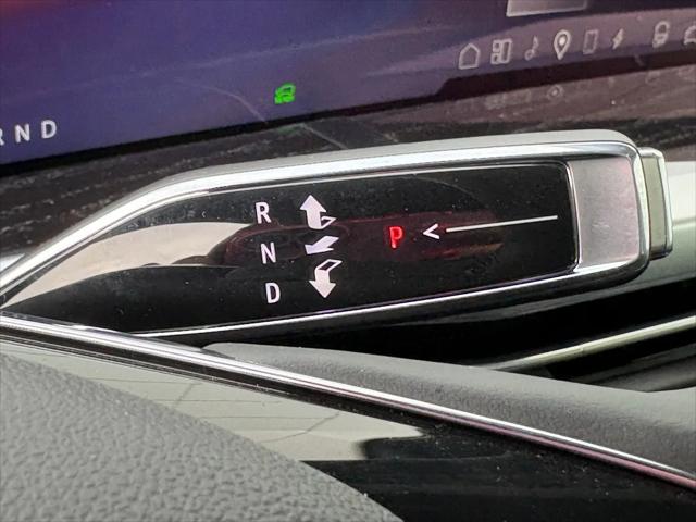 2026 Cadillac Escalade IQL Luxury AWD