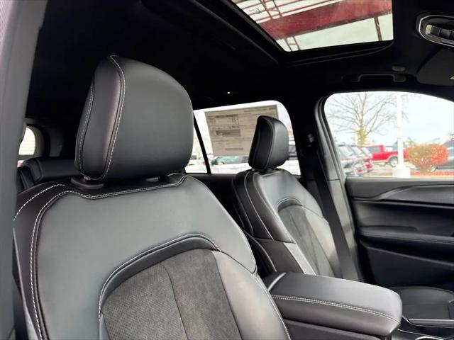 2025 Jeep Grand Cherokee Altitude X 4x4