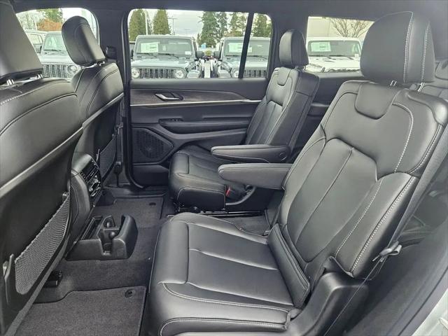 2025 Jeep Grand Cherokee L Limited 4x4