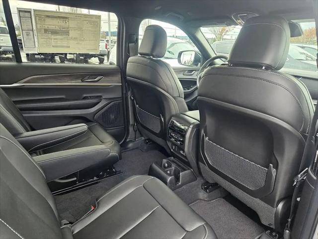 2025 Jeep Grand Cherokee L Limited 4x4