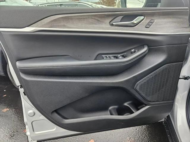 2025 Jeep Grand Cherokee L Limited 4x4
