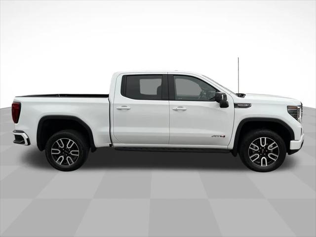 2023 GMC Sierra 1500 4WD Crew Cab Short Box AT4