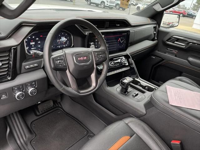 2023 GMC Sierra 1500 4WD Crew Cab Short Box AT4