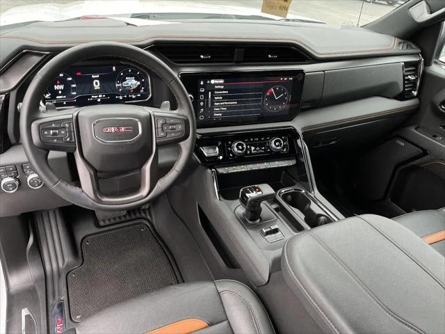 2023 GMC Sierra 1500 4WD Crew Cab Short Box AT4