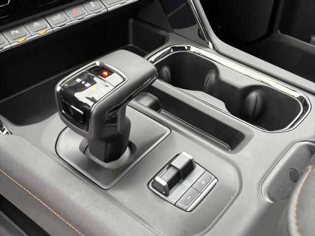 2023 GMC Sierra 1500 4WD Crew Cab Short Box AT4
