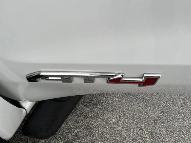2023 GMC Sierra 1500 4WD Crew Cab Short Box AT4