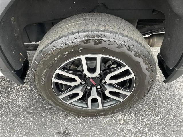 2023 GMC Sierra 1500 4WD Crew Cab Short Box AT4