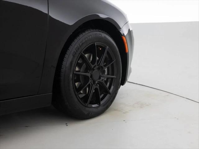 2017 Chrysler 200 Limited Platinum