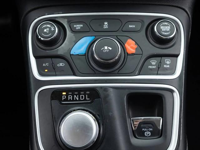 2017 Chrysler 200 Limited Platinum