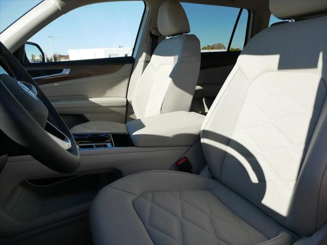 2026 Volkswagen Atlas SE with Technology
