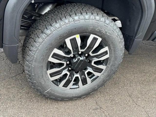 2026 GMC Sierra 2500HD Crew Cab, Standard Bed, Denali Ultimate, 4WD