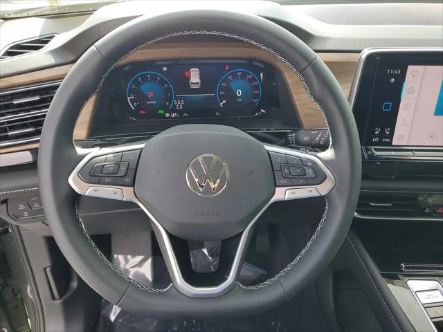2026 Volkswagen Atlas SE with Technology