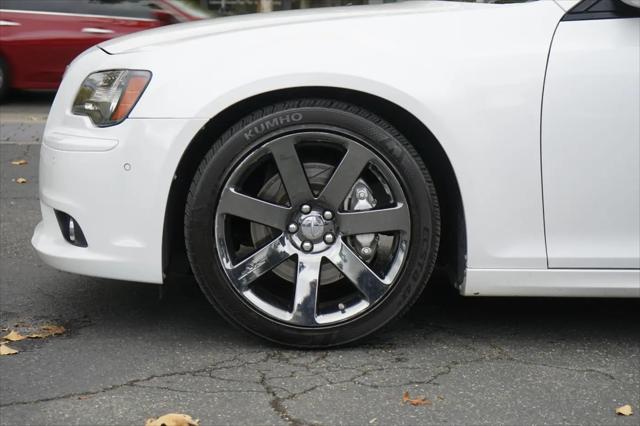 2014 Chrysler 300 SRT8