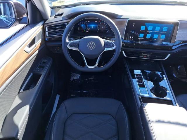 2026 Volkswagen Atlas SE with Technology