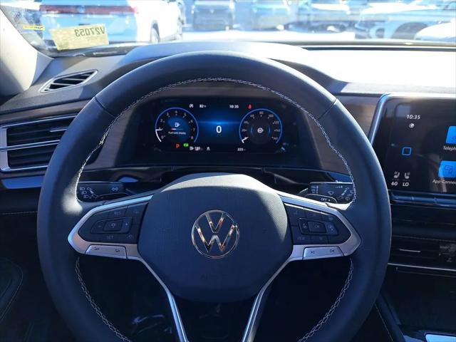 2026 Volkswagen Atlas SE with Technology