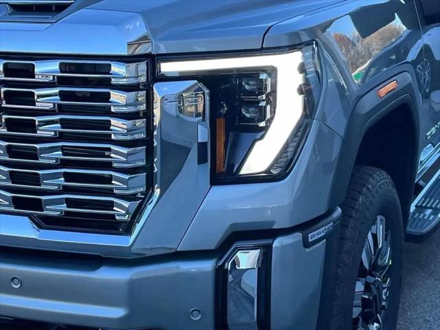 2026 GMC Sierra 2500HD Crew Cab, Standard Bed, Denali, 4WD