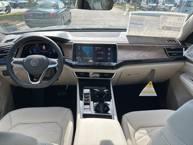 2026 Volkswagen Atlas SE with Technology