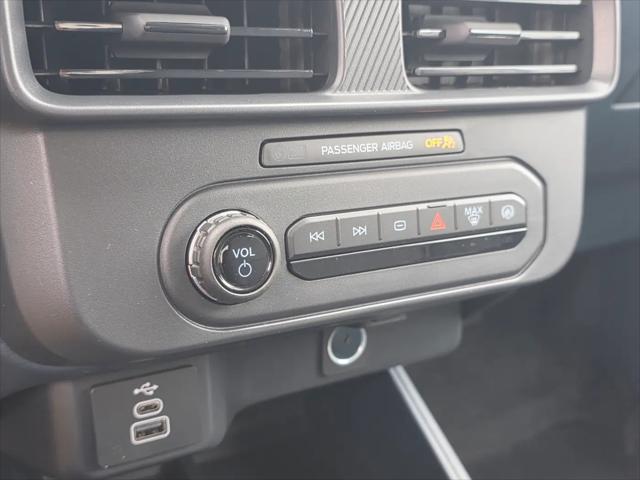 2025 Ford Maverick XL