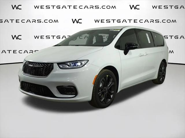 2026 Chrysler Pacifica Select for sale in Raleigh, NC
